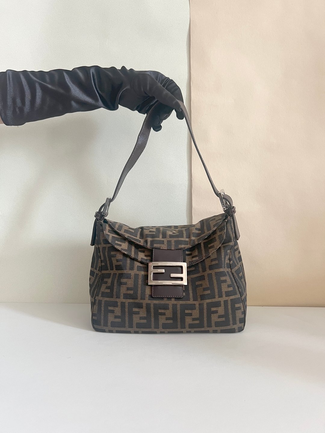 FENDI Zucca 经典老花肩背包则肩袋 气质优雅 日本中古vintage - 手提包/手提袋 - 真皮 咖啡色