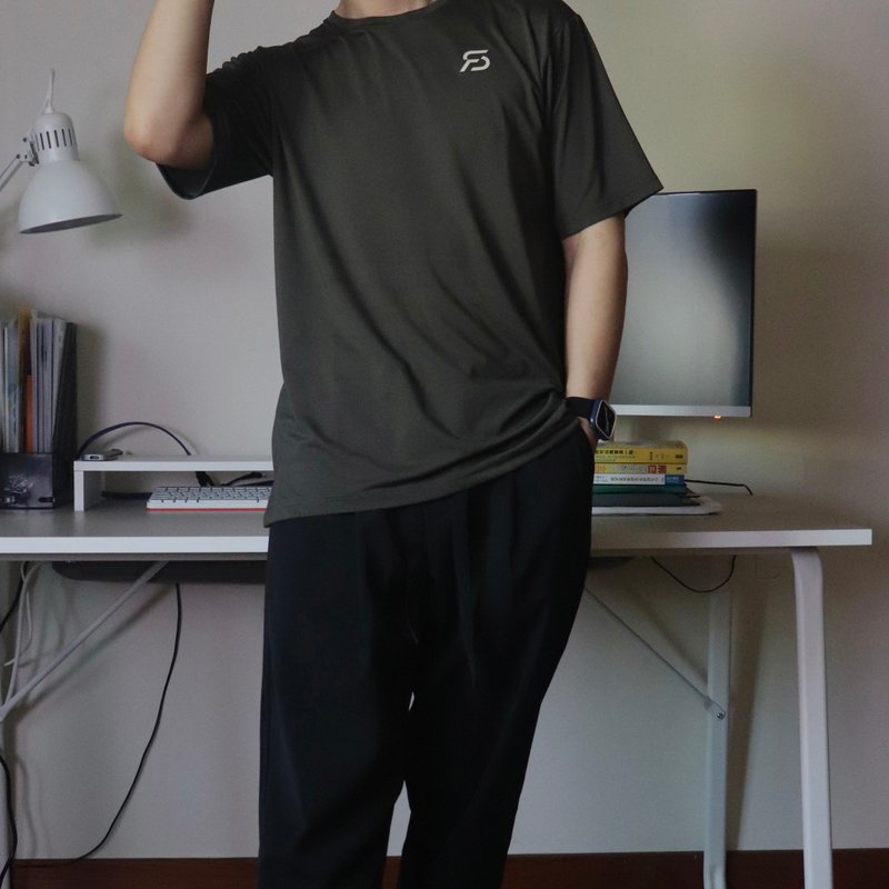AllConf系列 半落肩休闲训练短袖上衣 - 石墨绿 - 男装运动衣 - 聚酯纤维 绿色