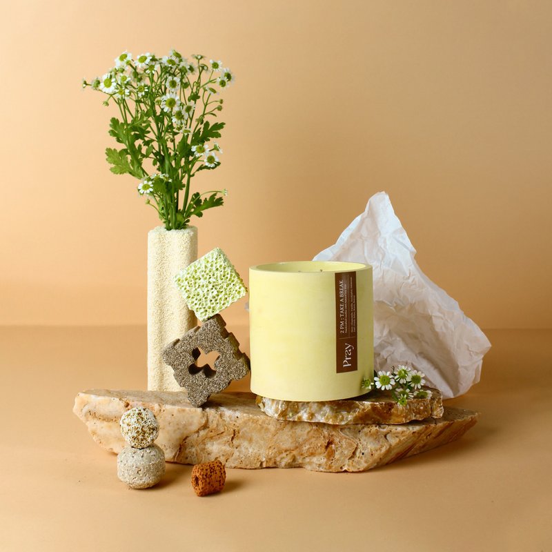 Handcrafted Soy Candle : 02:00 PM - Take A Break - 蜡烛/烛台 - 水泥 黄色