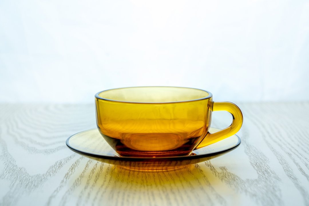 日本制石冢硝子 adelex 琥珀色宽口咖啡茶杯盘组  中古品 台湾包邮 - 茶具/茶杯 - 玻璃 金色