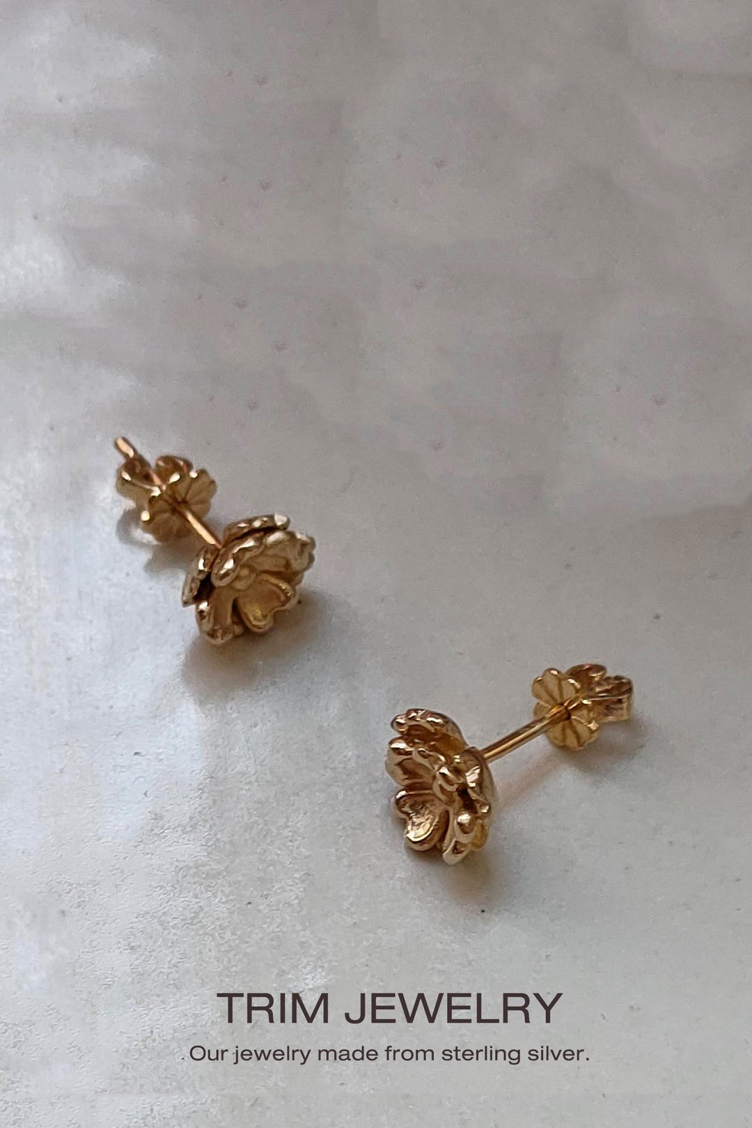 925 Sterling Silver Cosmos flower Earrings - Gold 9K plated - 耳环/耳夹 - 纯银 金色