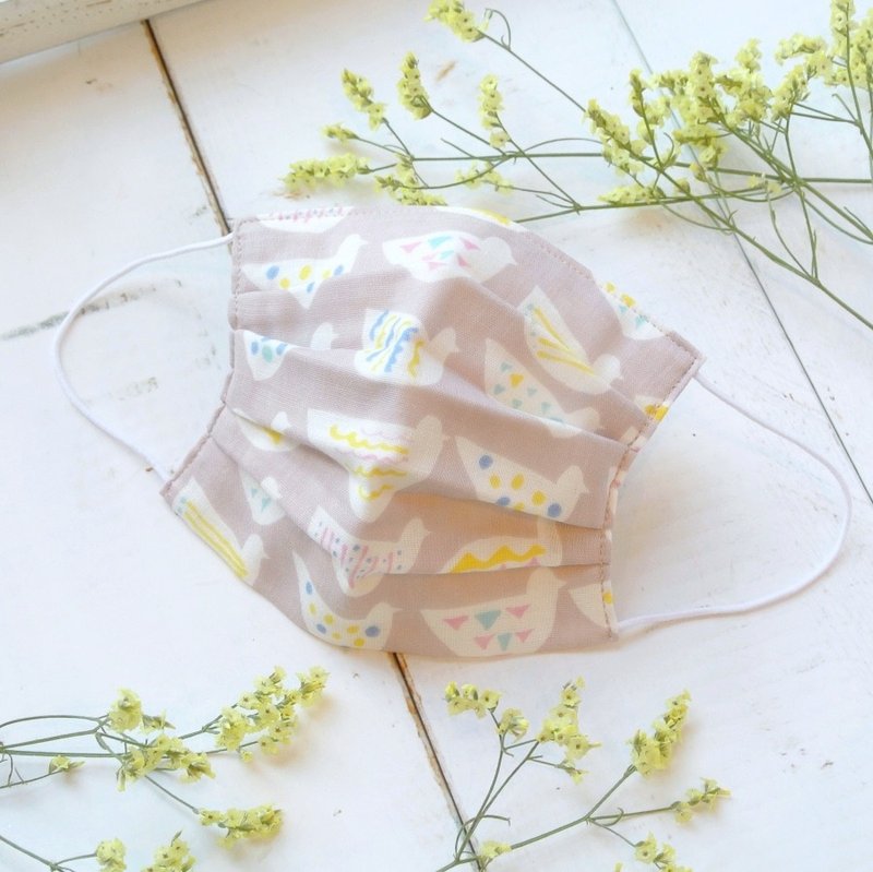 25%OFF | 可洗涤、舒适且可爱的手工立体口罩 Colorful bird Light Rose pink 北欧系 鸟 透气良好 | TEMARIYA - 口罩 - 棉．麻 粉红色