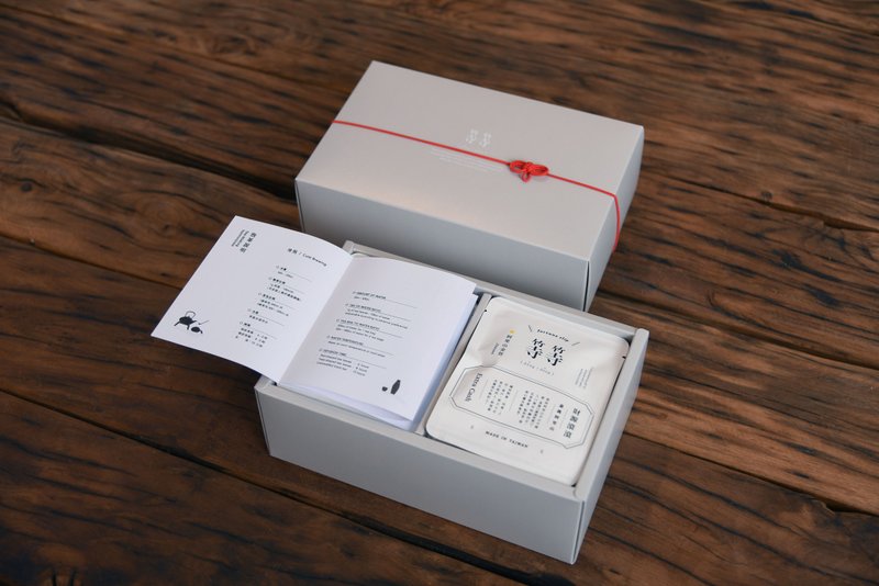 2025新年礼盒/祈愿签诗茶包礼盒/16入组/台湾茶礼盒 - 茶 - 新鲜食材 白色
