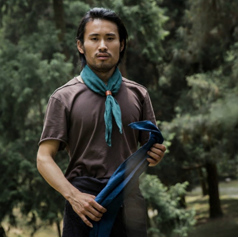 你好 | 靛藍 煙綠 手工亞麻小方巾手帕 藍染素面手工植物染領巾 - 手帕/方巾 - 棉．麻 绿色