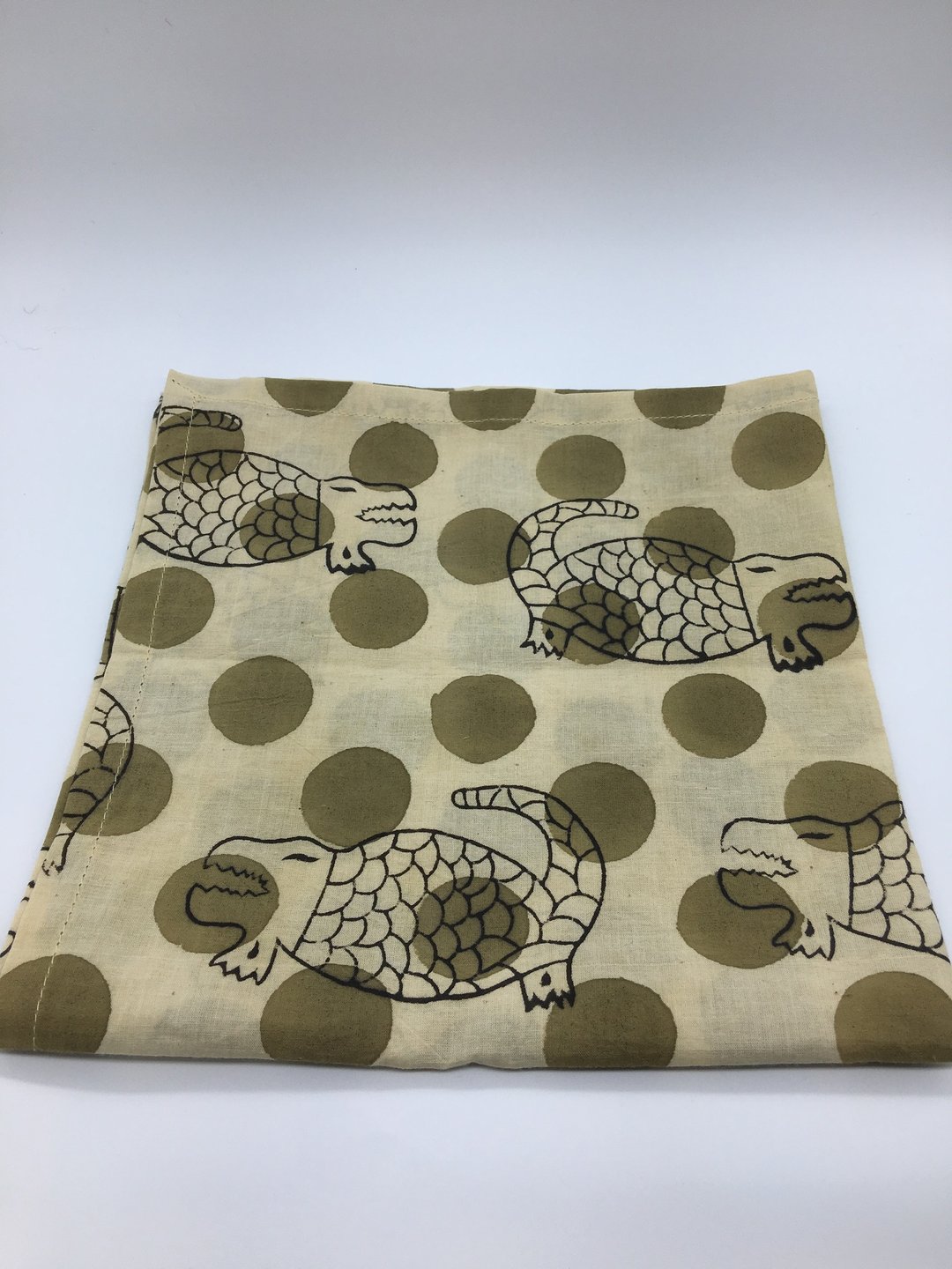地球树 手工 公平贸易/ 手工木刻印方巾(鳄鱼) - 丝巾 - 棉 