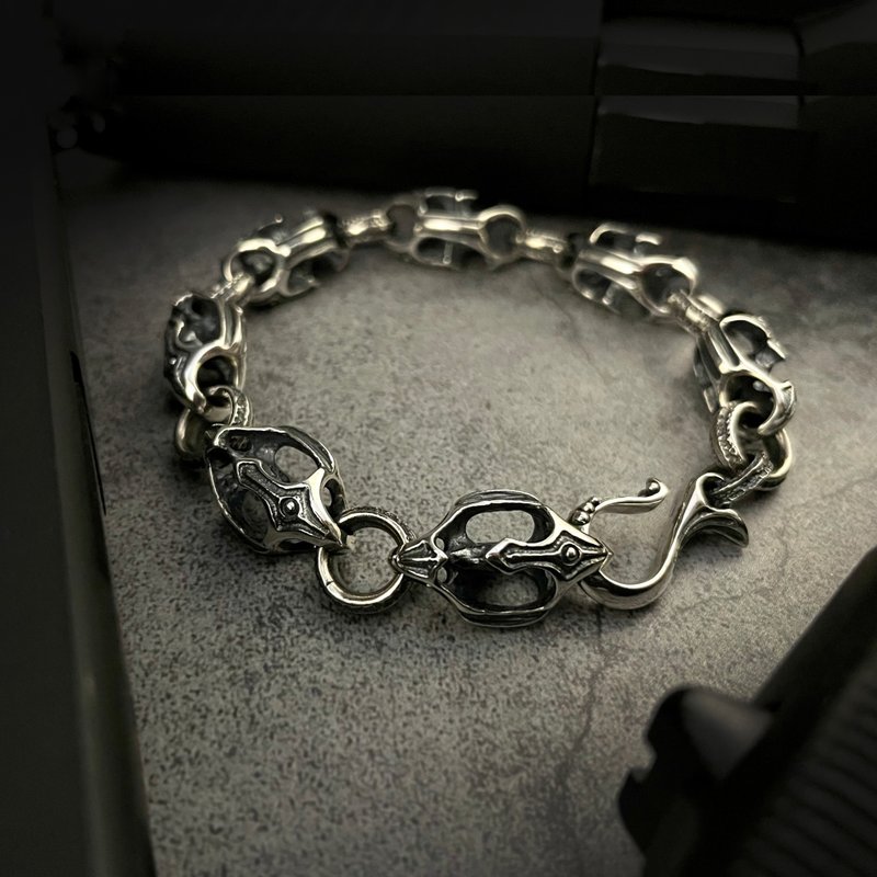 漫想日都系列【鬼面武骸】925纯银手链 日本武士 头盔 - 手链/手环 - 纯银 银色