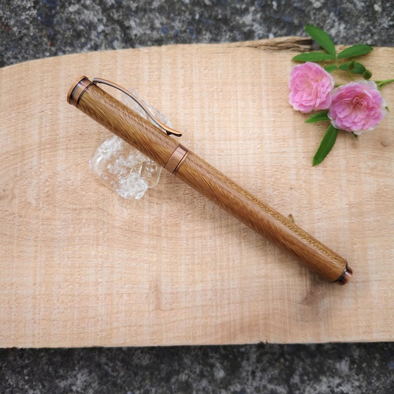 绿檀木  原木 手工笔 钢笔 - 钢笔 - 木头 