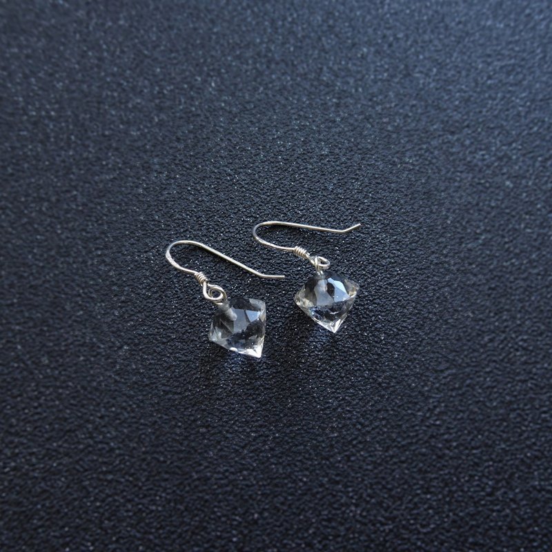 天然白水晶 钻石形切割 纯银耳环 (10x10) - 耳环/耳夹 - 水晶 白色