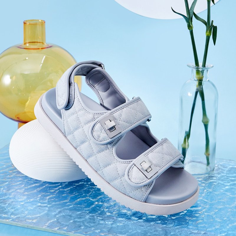 | HOA | 小圆头镂空菱格车纹凉鞋 | 灰色 | 5704 | - 男女凉鞋 - 其他人造纤维 灰色