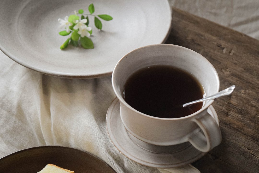 【择日】 下午茶提案 马克杯盘组 -  生活食器 陶器 风格陶杯 - 其他杯子 - 陶 白色