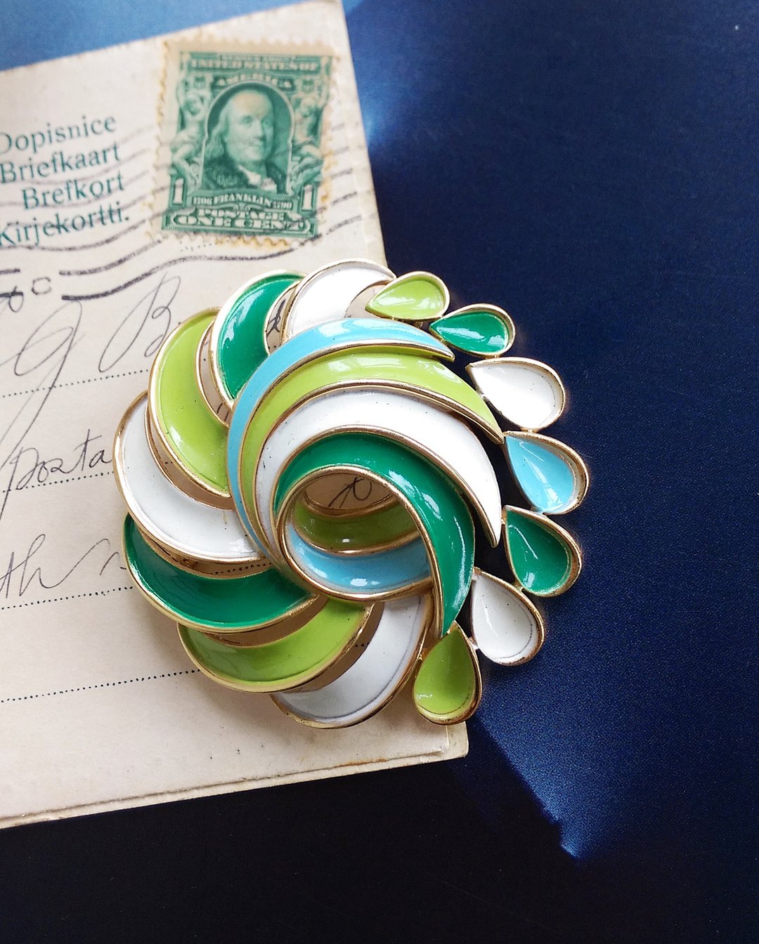 Vintage Jewelry 西洋古董饰品 TRIFARI 四色珐琅 别针 - 徽章/别针 - 其他金属 金色
