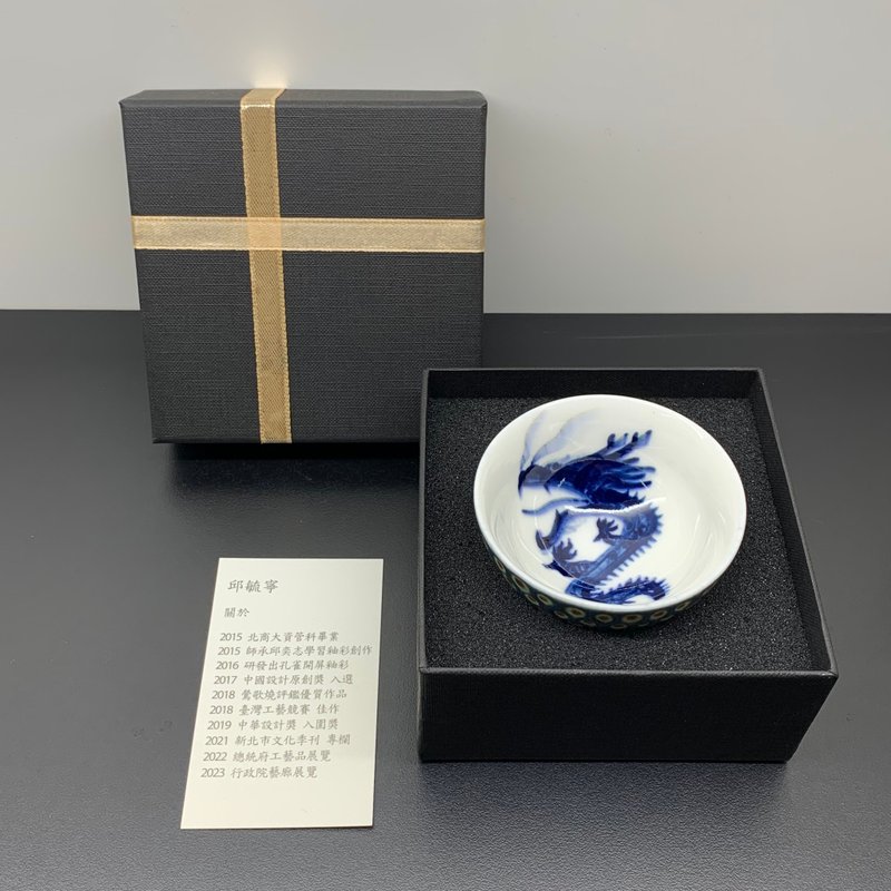 手绘祥龙-孔雀开屏 茶杯 80ml 邱毓宁 莺歌烧 G2-06 - 茶具/茶杯 - 瓷 多色