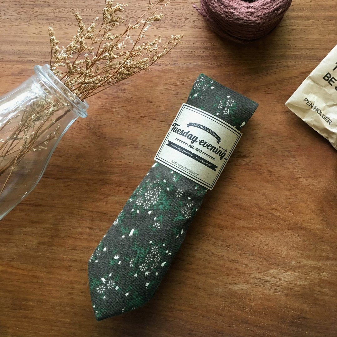 Neck tie Green Floral - 领带/领带夹 - 棉 绿色