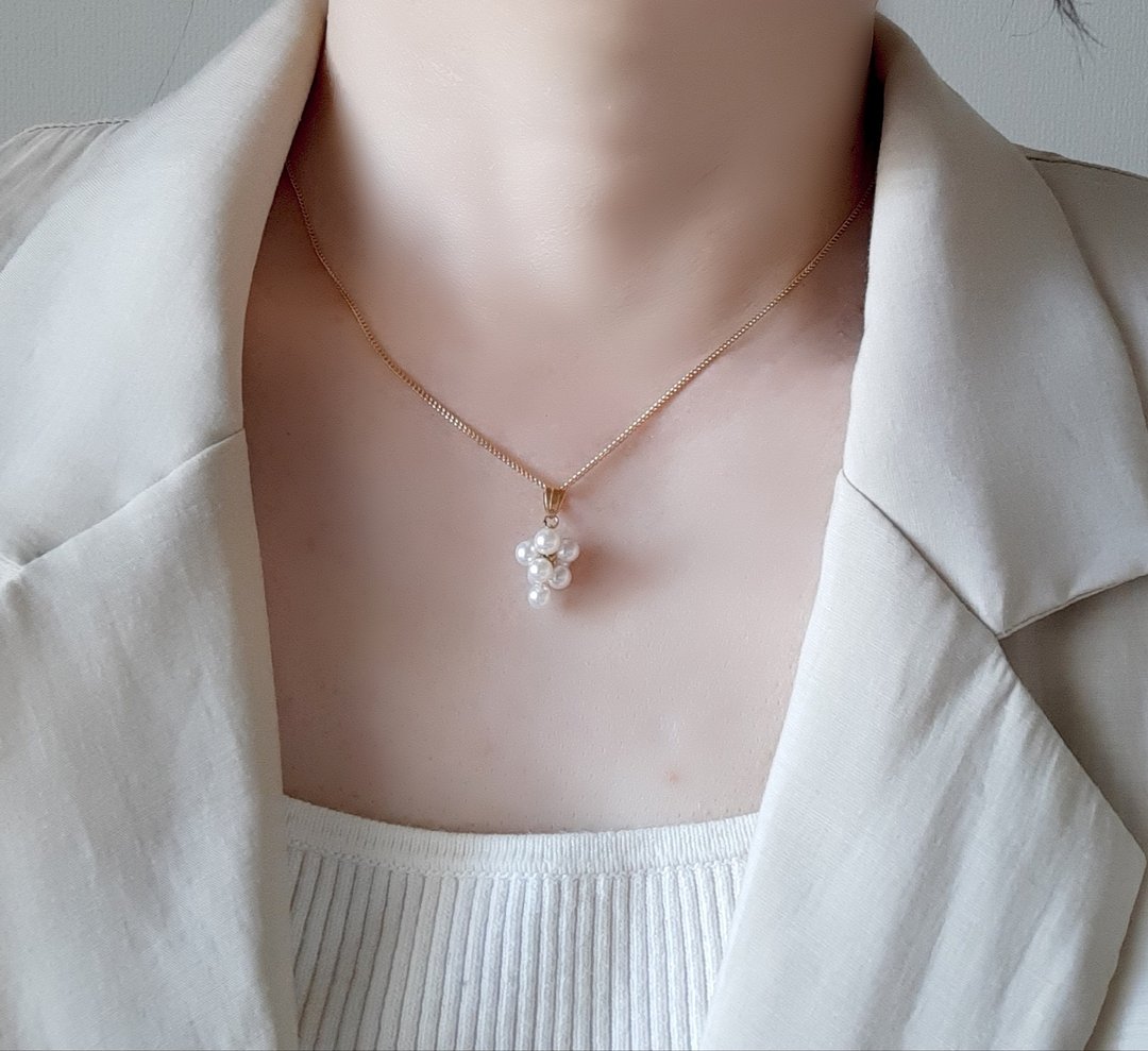 K18坠饰 葡萄 珍珠母贝小珍珠 珍珠项链 日本珍珠 pearl necklace 吊坠 珍珠项链 珍珠项链 진주 - 项链 - 珍珠 