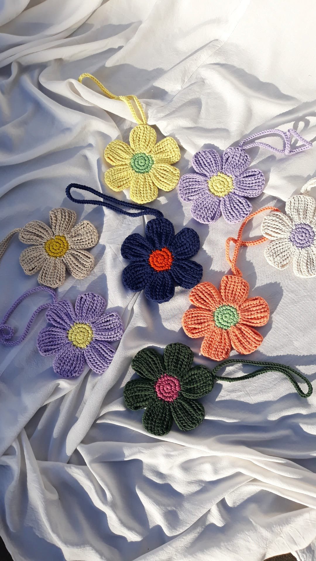 Summer bloom ,Keychain ,Tessel ,Bag's Accessories ,Crochet ,Handmade - 钥匙链/钥匙包 - 其他材质 多色
