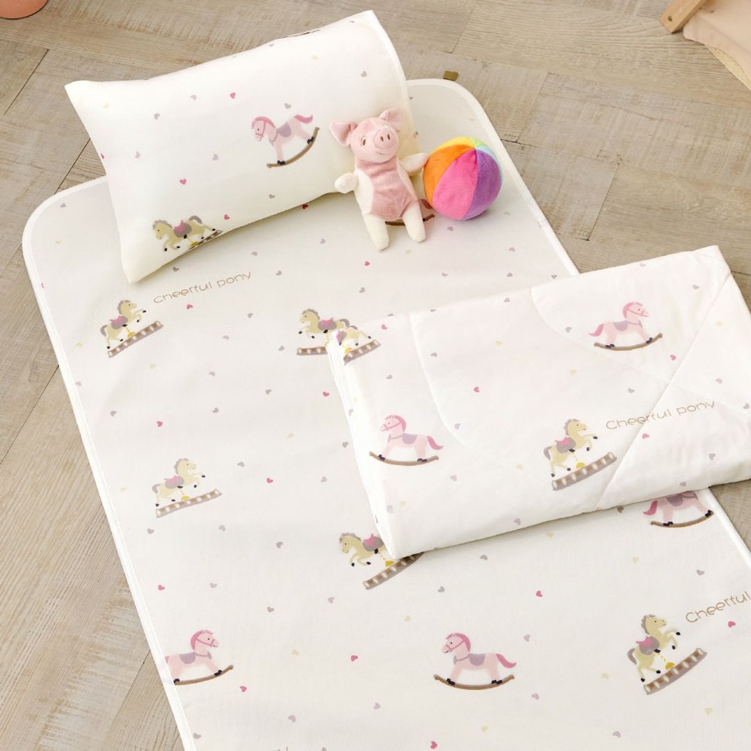 6D午睡垫 / Cool-Fi 透气凉感 / 儿童70x120cm / 童话木马 - 寝具 - 其他材质 多色