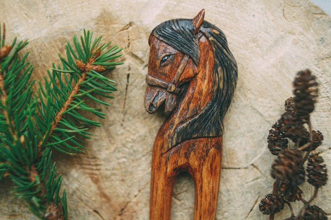 Wood hair clip horse, wooden hair pin for long hair, hair accessory, hair fork - 发饰 - 木头 咖啡色