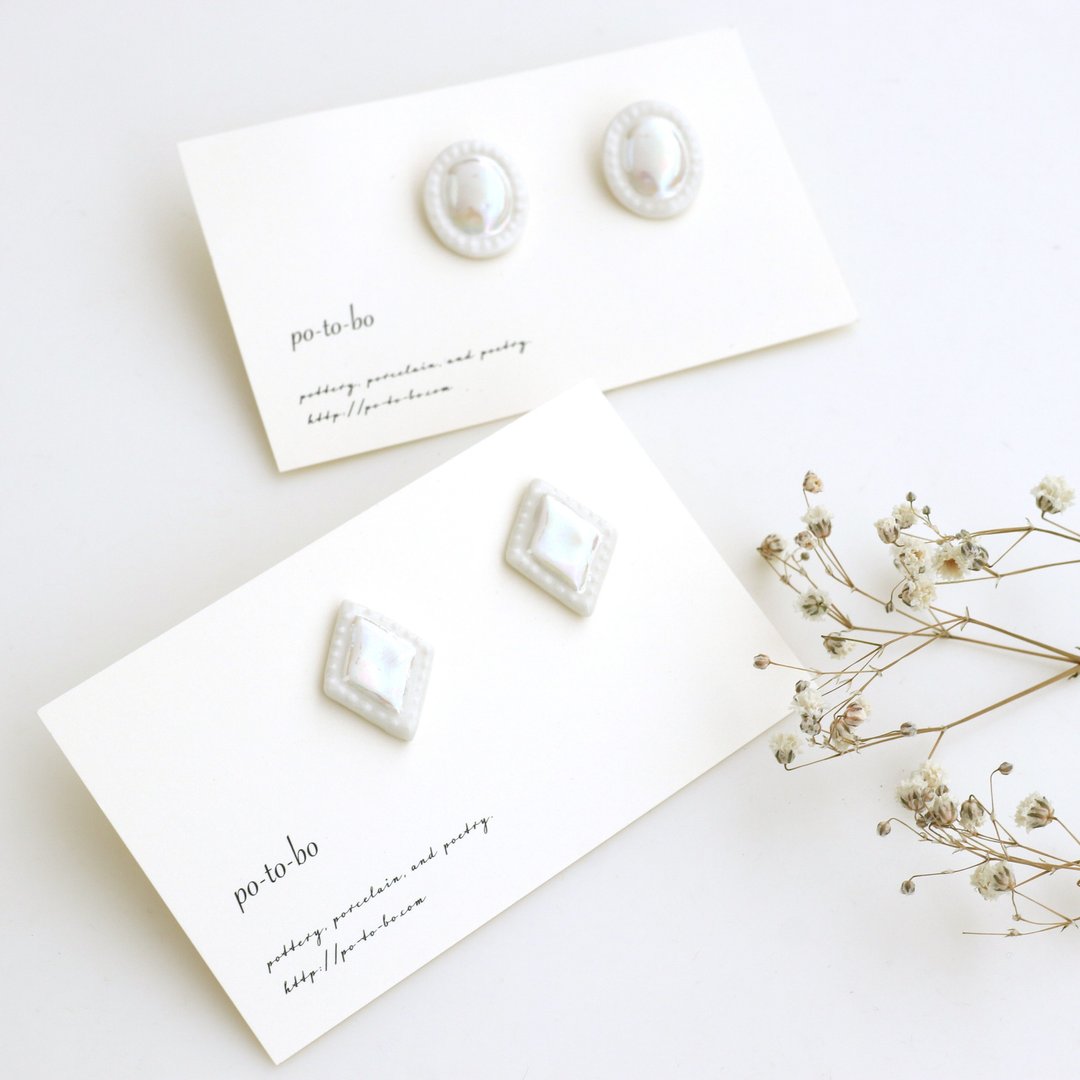 Jewel earring - 耳环/耳夹 - 瓷 白色