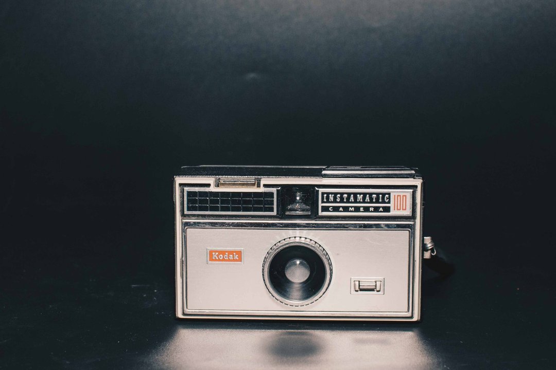 Kodak Instamatic 100 底片相機 - 相机 - 其他金属 黑色