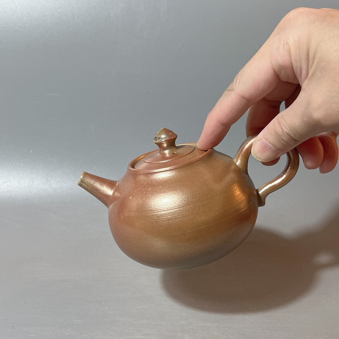柴烧古朴落灰金彩茶壶 / 小平凡手作 - 茶具/茶杯 - 陶 