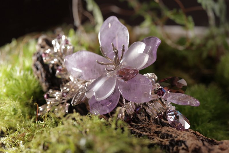 艳紫荆手工珠宝磁扣花饰 - 胸针 - 水晶 紫色