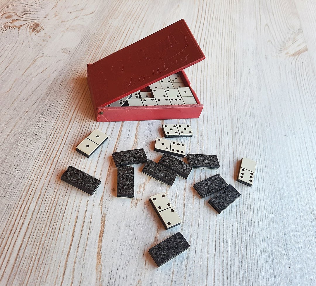 Odessa city small travel domino game pocket dominoes vintage - 桌游/玩具 - 其他材质 多色