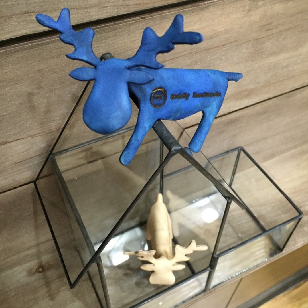 oh deer～ 疗愈小麋鹿让您不再迷路 - 摆饰 - 真皮 咖啡色