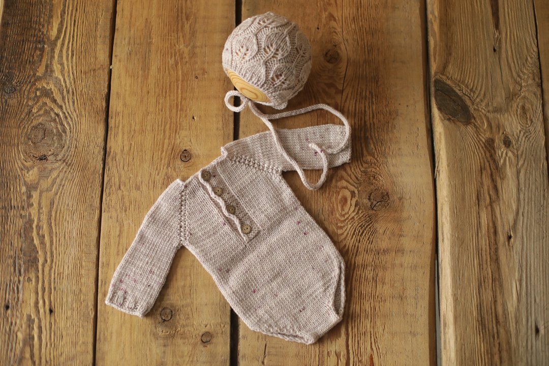 Newborn solid pink outfit, photography props girl, baby bonnet, gowns girls - 婴儿饰品 - 羊毛 粉红色