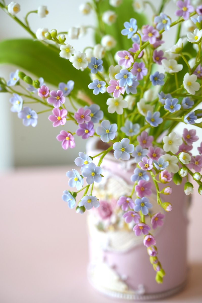 已更新为六小时专业课程    另外教授叶子的做法跟新的组合形态 - 植栽 - 粘土 