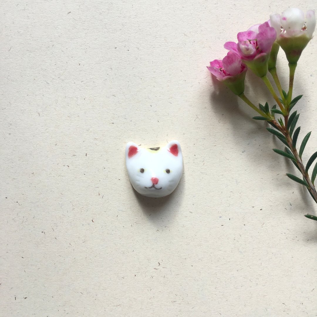 招财猫 陶瓷别针 - 胸针 - 瓷 多色