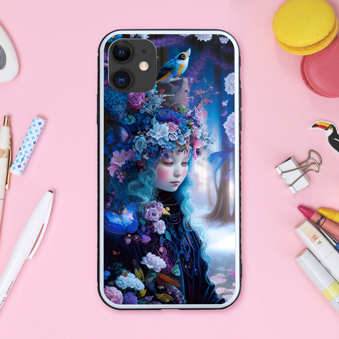 奇幻、静谧、华丽的梦幻森林魔法师与鸟、蝶、花 手机壳【强化玻璃涂层】支持 iPhone16 - 手机壳/手机套 - 塑料 多色