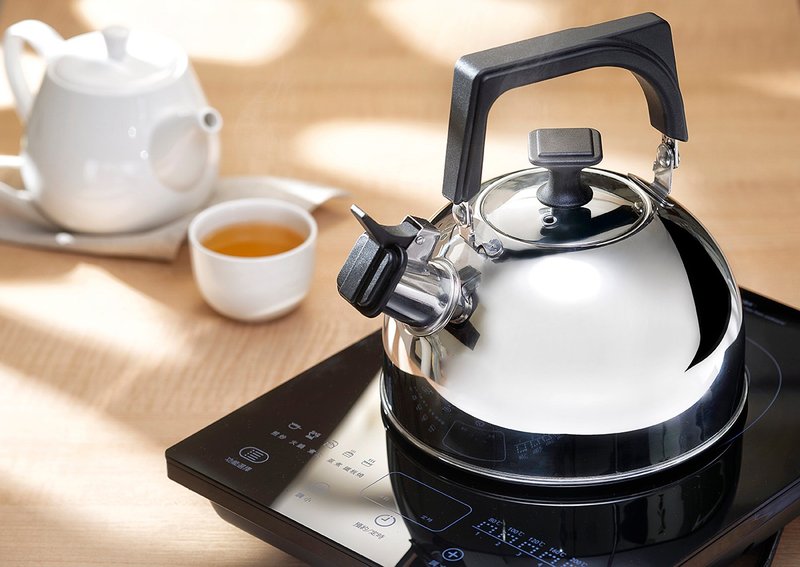 【Buffalo 牛头牌】 小牛欧风笛音壶3.8L - 厨房用具 - 不锈钢 银色