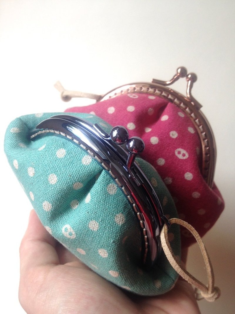 hm2。点点小猪鼻 湖水蓝 贝壳。口金包 - 零钱包 - 棉．麻 蓝色