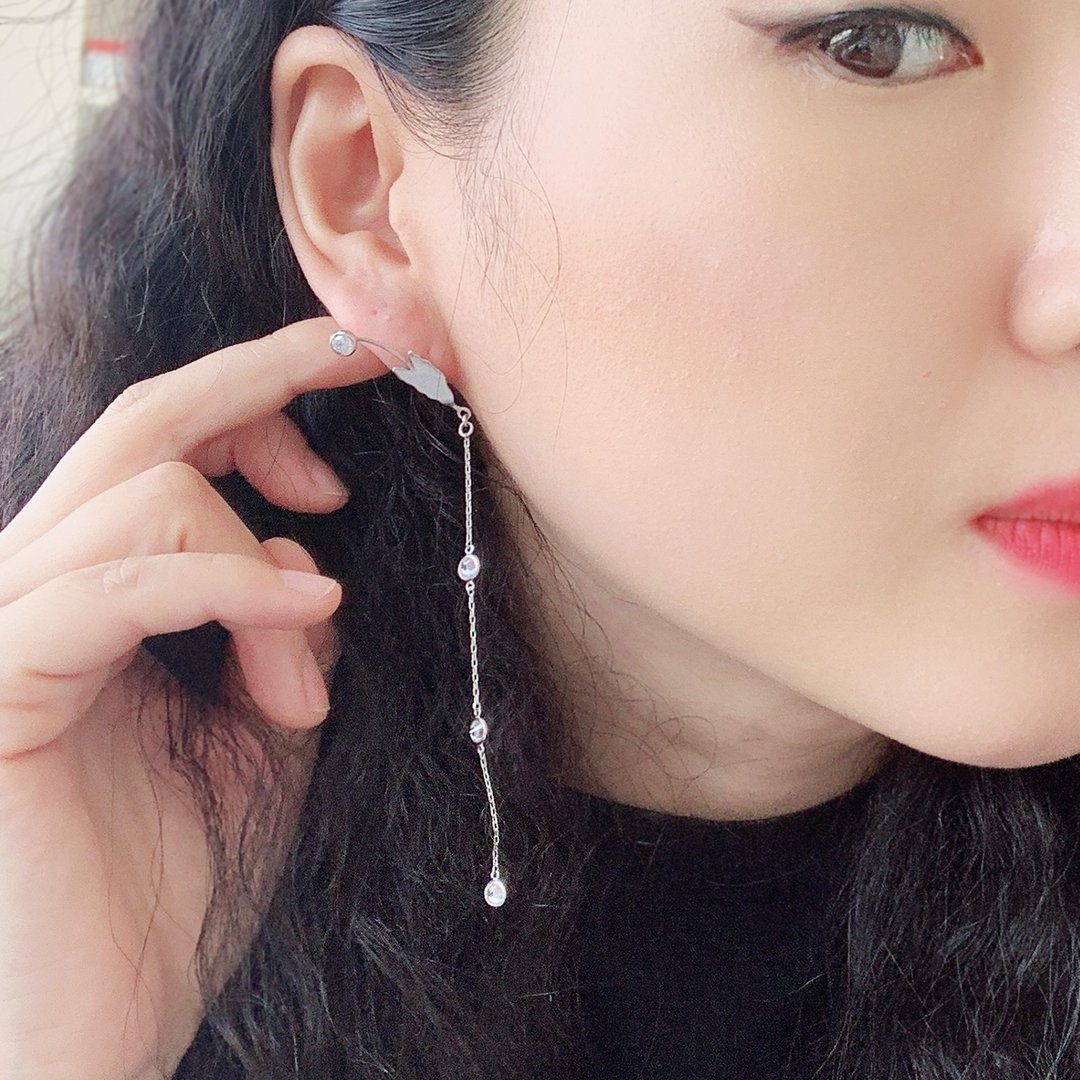 纯银叶姑婆芋不对称耳环 - 耳环/耳夹 - 纯银 银色