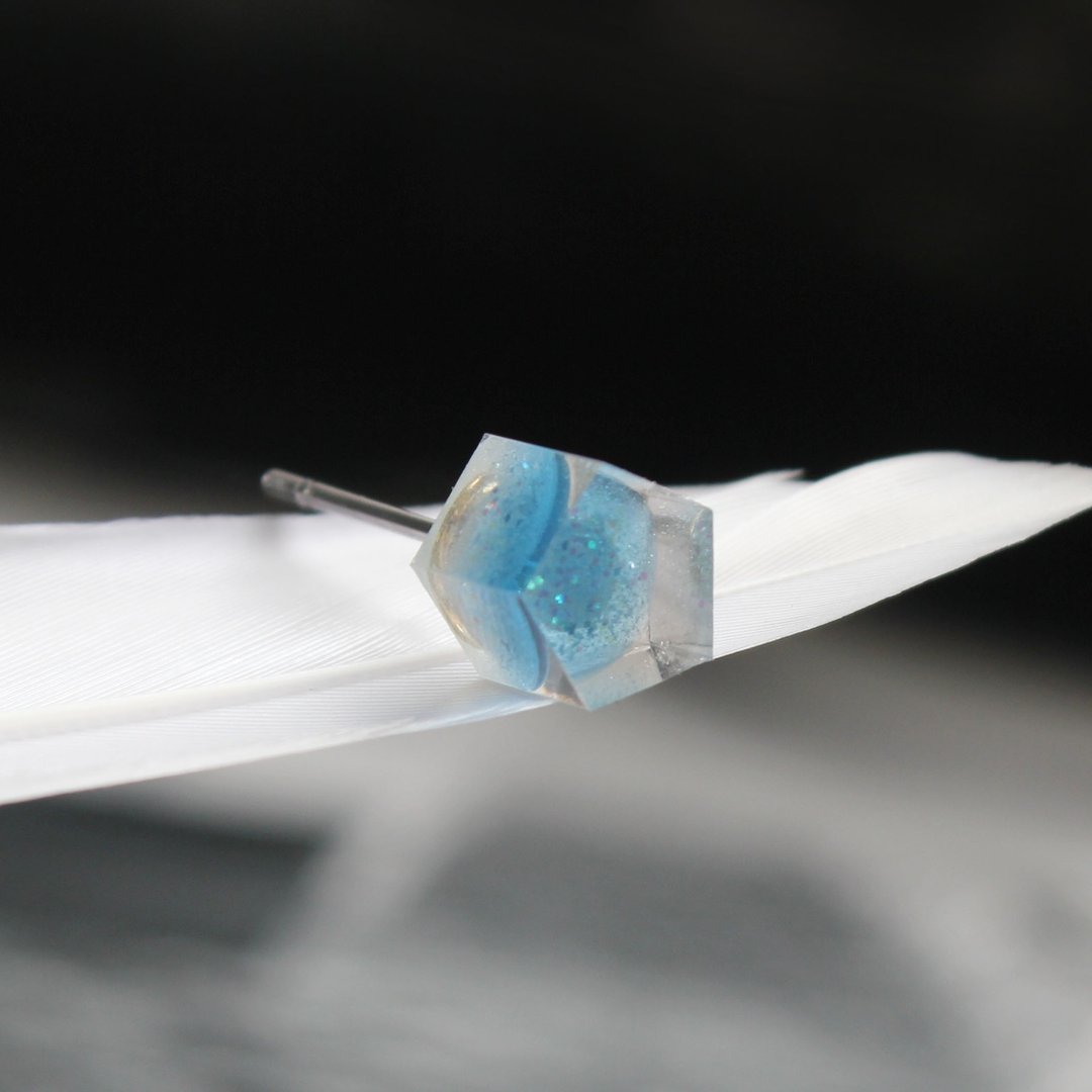透明蓝色耳环 / 526 / 五角形 / The Diamond Sea - 单只 - 耳环/耳夹 - 其他材质 蓝色