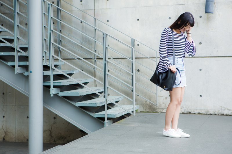 保证不脱皮-一年保固-台湾制作-纯素皮革-经典托特包-黑 - 侧背包/斜挎包 - 防水材质 黑色