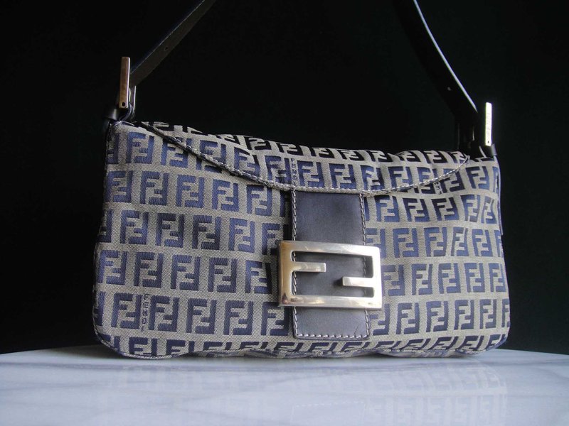 【老时光 OLD-TIME】早期二手老包意大利制FENDI手提包肩背包 - 收纳用品 - 其他材质 多色