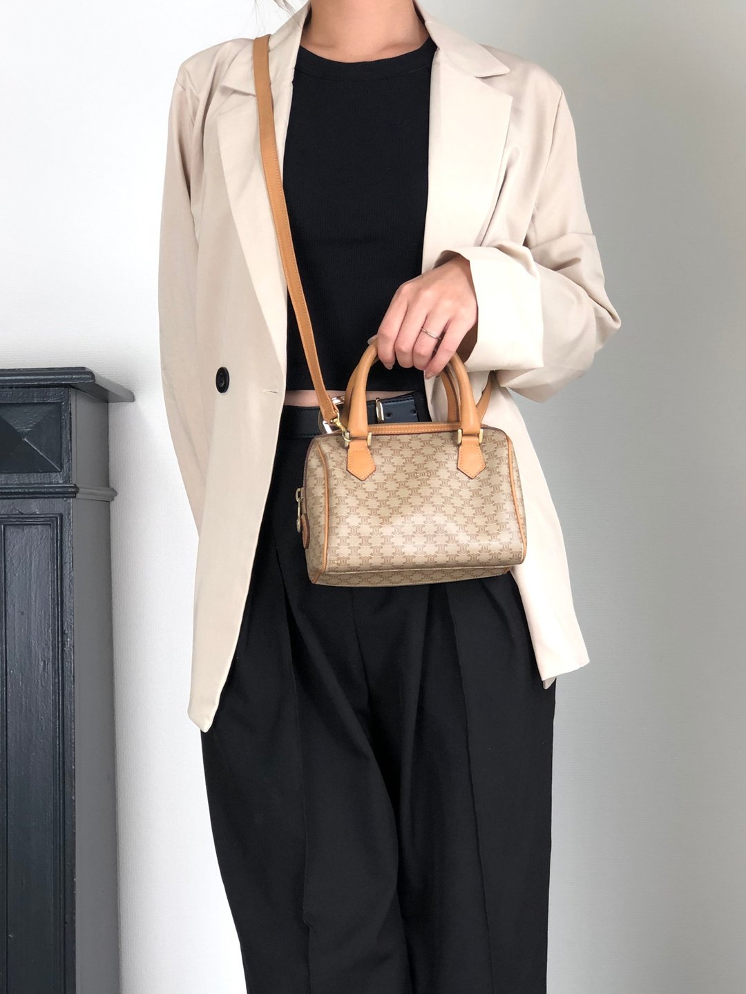 【 VintageShop solo 日本直送中古包专卖店 】CELINE  સੇલીન 马卡龙斜背包 米色 PVC/皮革 2way 迷你包 v4cuzg - 侧背包/斜挎包 - 防水材质 咖啡色
