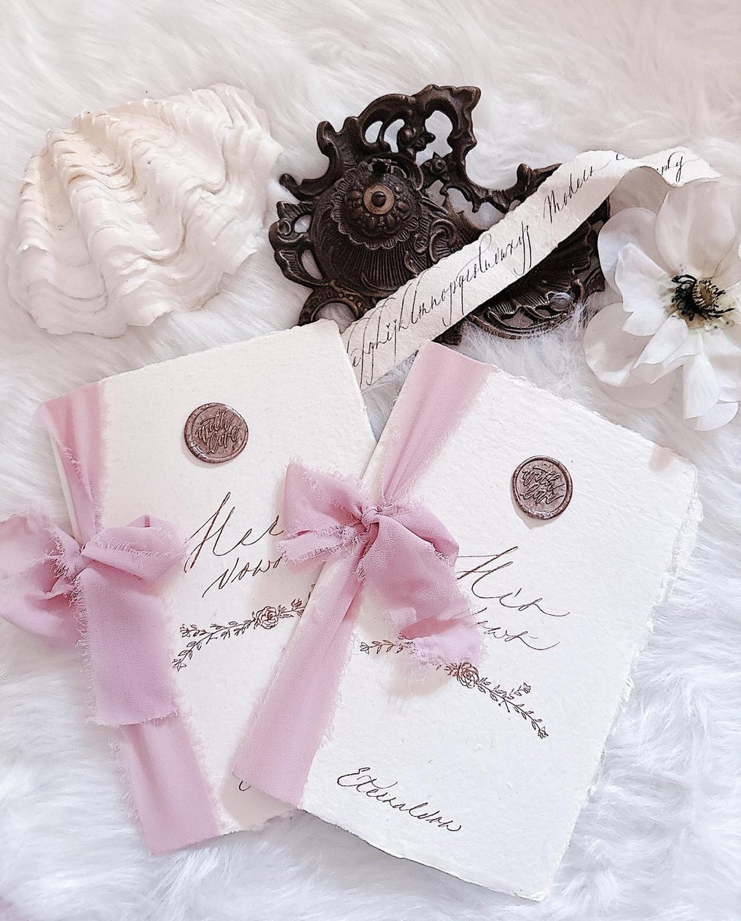 手工纸丝带婚礼誓言本 + 火漆印章 Vow Books   (一组2入)  | - 婚礼誓言书 - 纸 粉红色