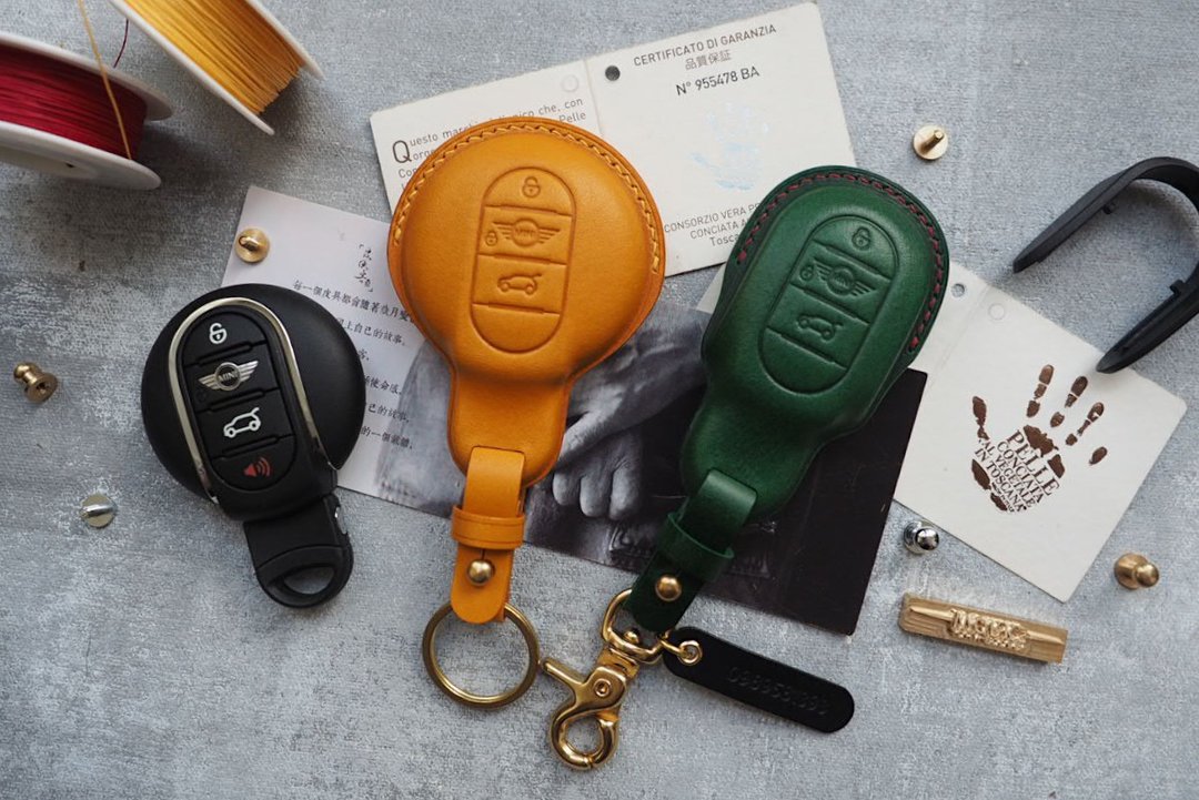 纯手工 牛皮 宝马MINI Cooper JCW钥匙包  颜色 可定制 可刻 - 钥匙链/钥匙包 - 真皮 多色