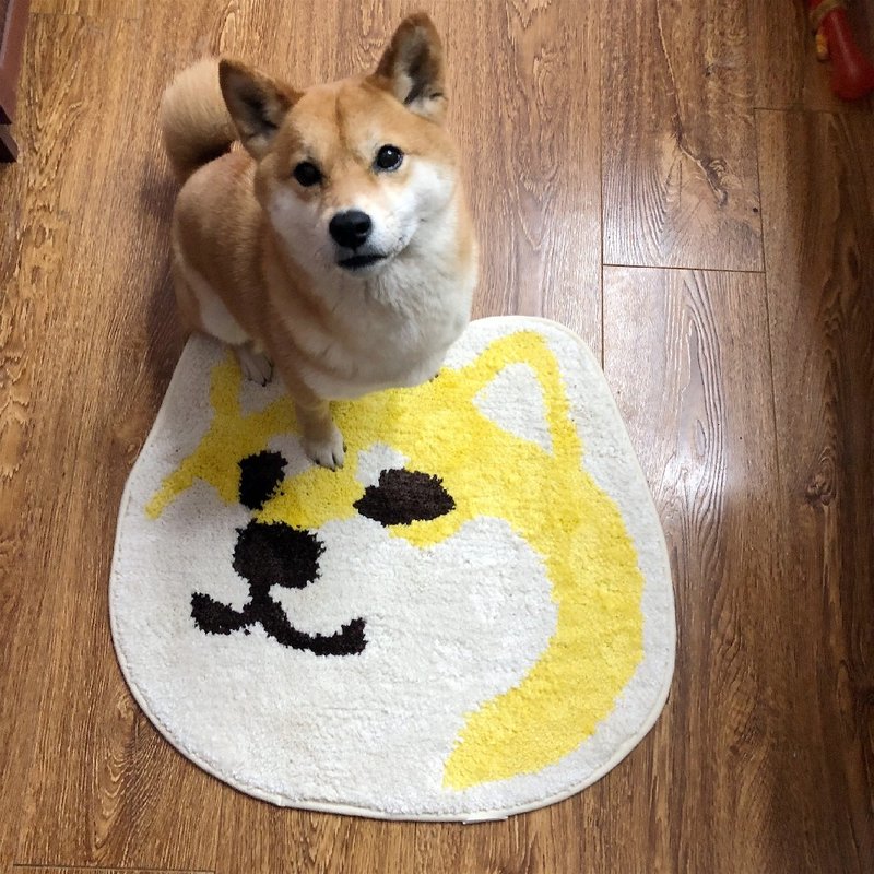 2018仓屋新品 大脸柴犬表情防滑地垫  03睁眼侧头 - 地垫/地毯 - 聚酯纤维 橘色