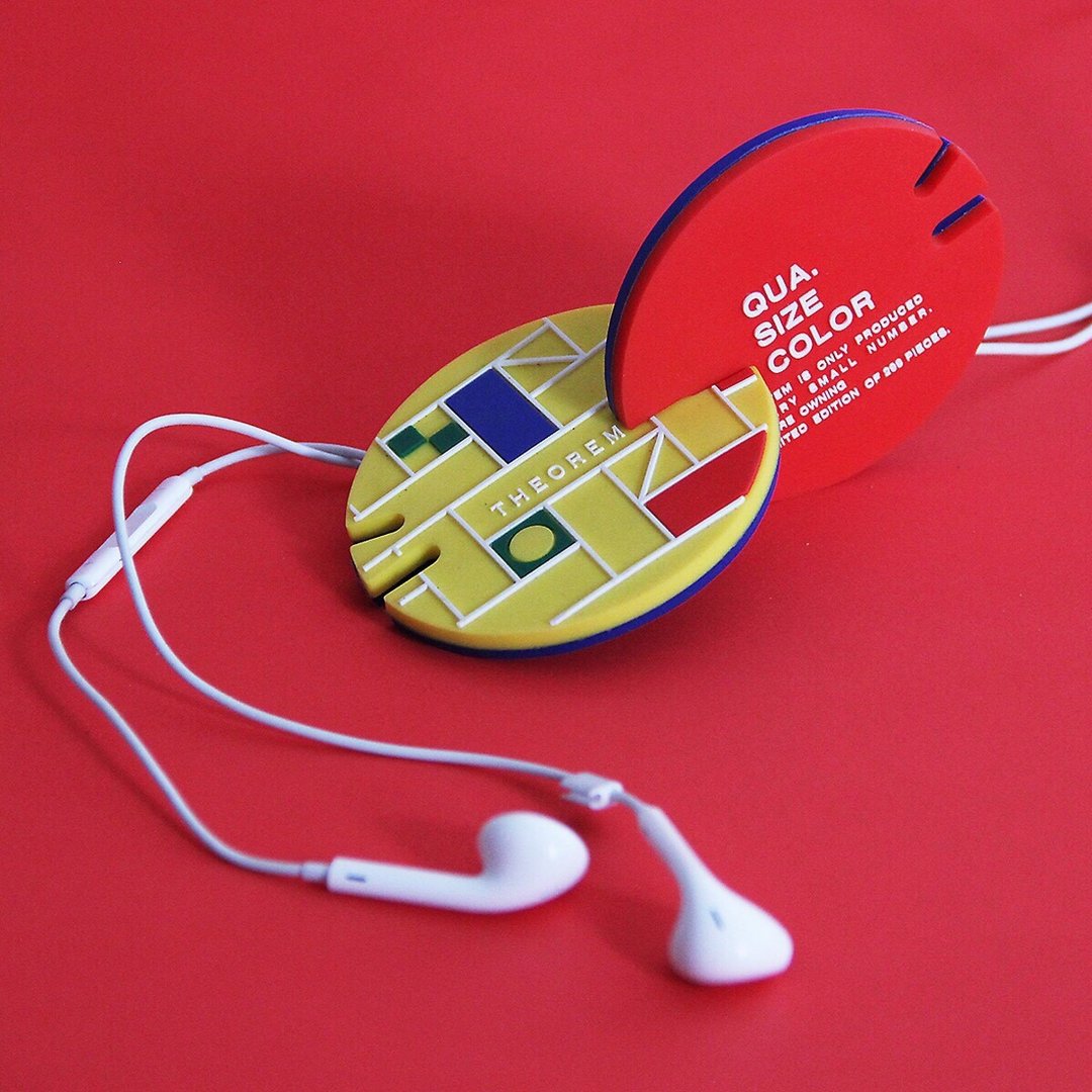 Earphone Holder Thai tone - Yellow - 卷线器/电线收纳 - 橡胶 红色