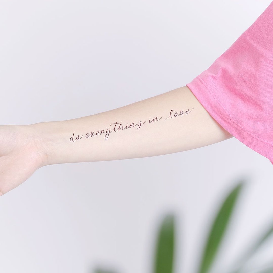 刺青纹身贴纸 / 文字书写 Surprise Tattoos - 纹身贴 - 纸 黑色