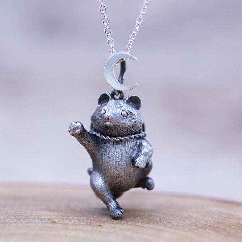 银浣熊肚鼓吊坠 - 月光下 - / 925银 - 项链 - 纯银 银色