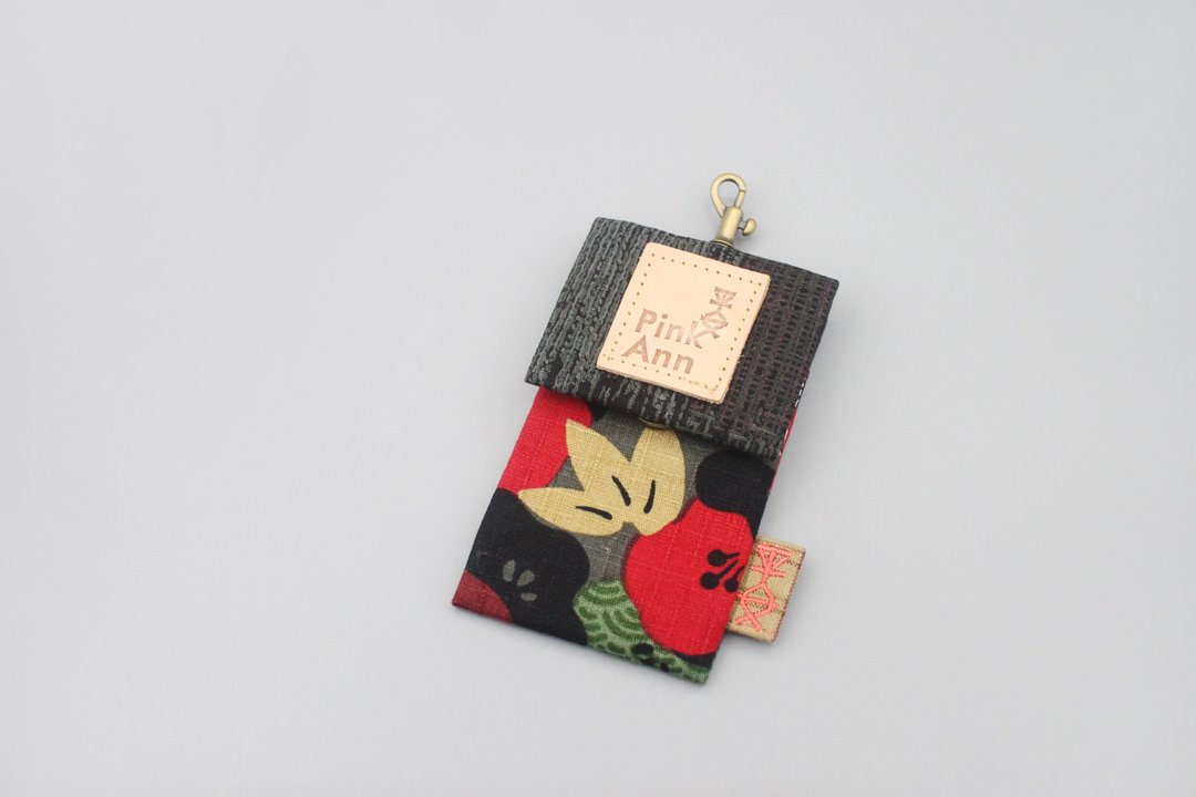 平安经典卡包-椿花花园名片包,悠游卡包直接过卡 - 证件套/卡套 - 棉．麻 黑色