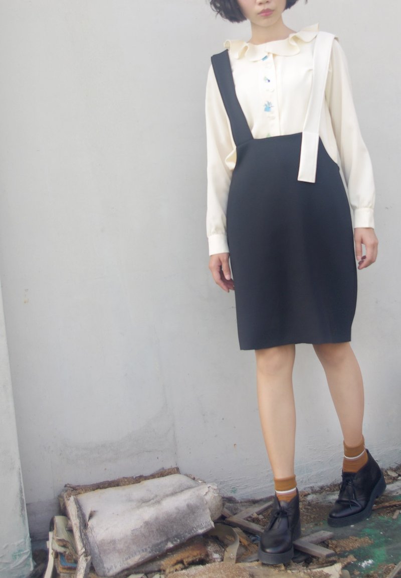 4.5studio-独立手作by FU-黑X白简约弹性皮革吊带裙 - 裙子 - 其他材质 黑色