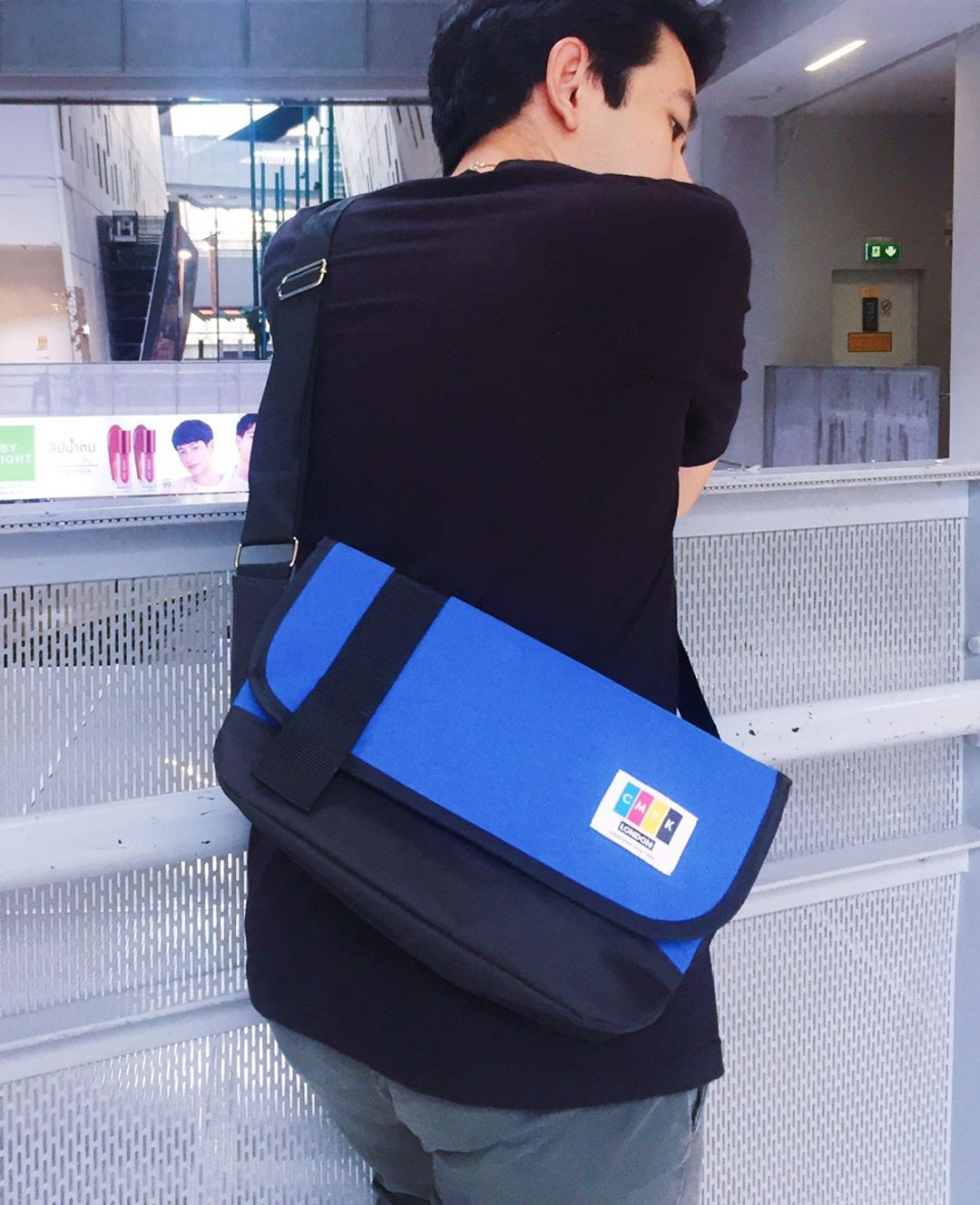 Messenger Bag - 侧背包/斜挎包 - 尼龙 