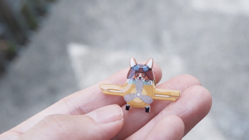 Pilot Corgi Handmade Pin - 徽章/别针 - 塑料 