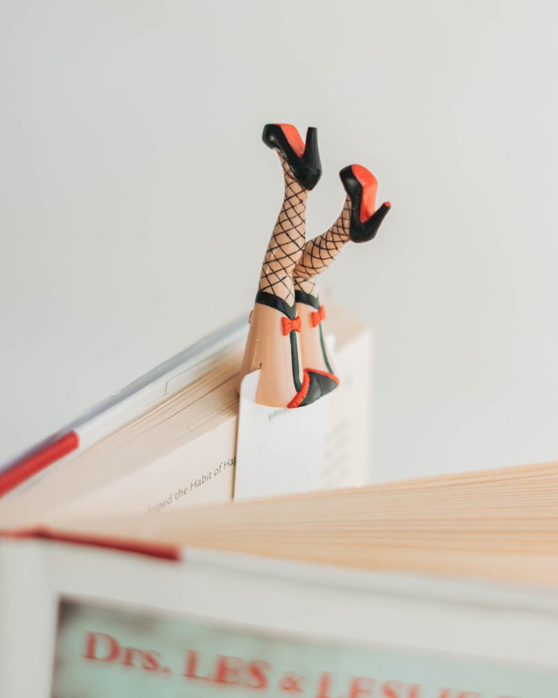Cabaret In Fishnets Bookmark Bookworm Reader Gift Bookish Sexy Gift Hot - 书签 - 塑料 多色