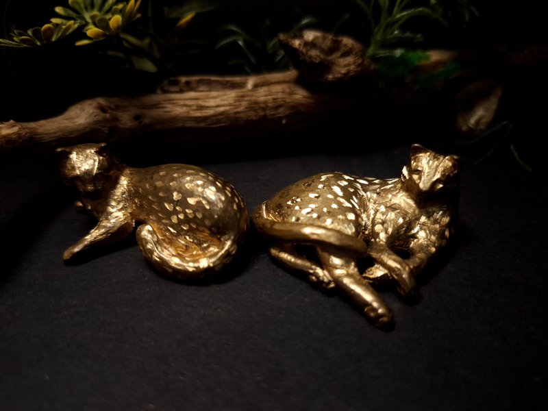 石虎筷架 。箸置 。纸镇  成双套组 - 筷子/筷架 - 铜/黄铜 